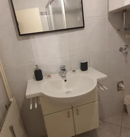 Ubytování v soukromí Dela's *
